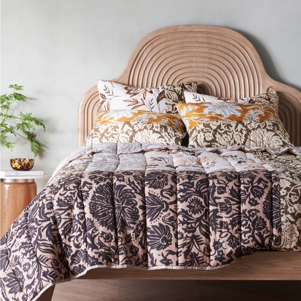 ISO Anthropologie Meyer Quilt and Shams
